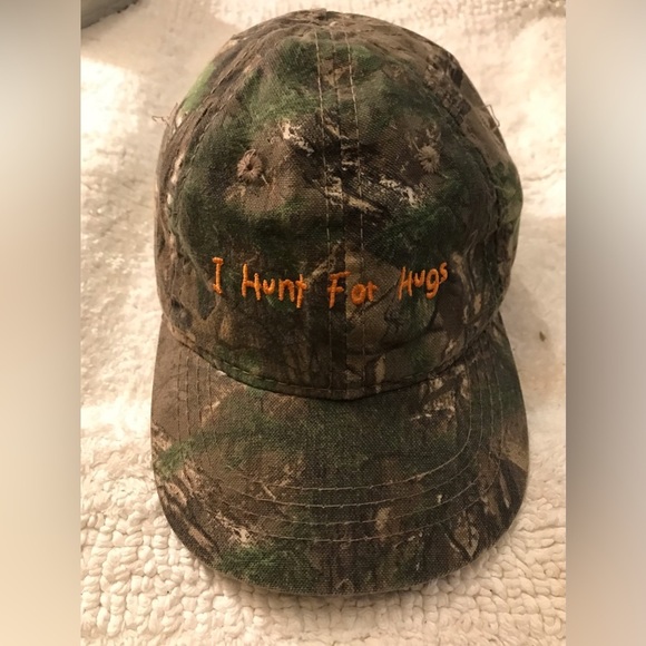 Set of 2 Toddler Elastic Back Hats Gap and Cabela’s”s - Picture 3 of 8